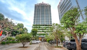 Why I Stopped Chasing ‘Cheap’ Vegas Hotels and You Should Too